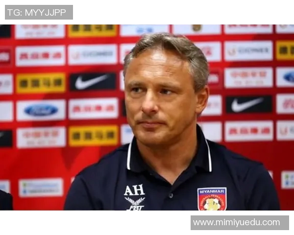 足球球星唇炎反复困扰探讨运动员健康管理与护理对策 足球球星唇炎反复困扰探讨运动员健康管理与护理对策