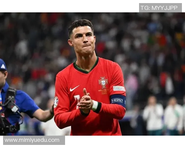 美国足球历史上最伟大的球员及其对足球发展的深远影响 美国足球历史上最伟大的球员及其对足球发展的深远影响